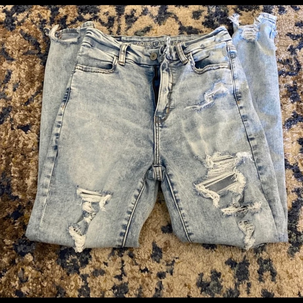 american eagle ripped jeans